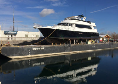 Barge Radium 604